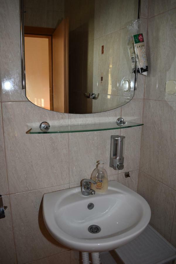 Apartmani Kulas Pakostane Exterior photo